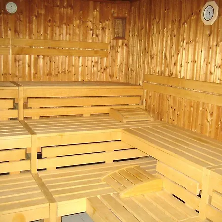Abendrot-am-see-2raeder-schwimmbad-sauna *